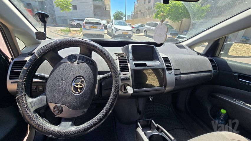 טויוטה פריוס