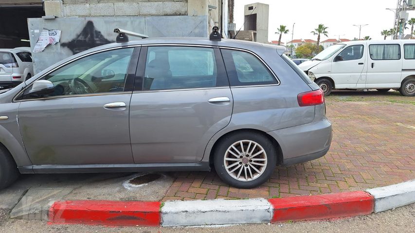 מודעת רכב פיאט כרומה