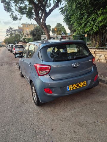 יונדאי i10