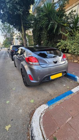 יונדאי ולוסטר