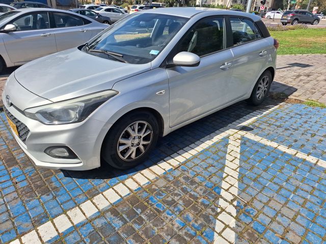 יונדאי i20