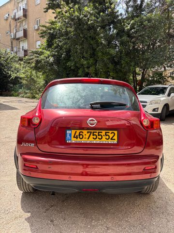 ניסאן ג'וק