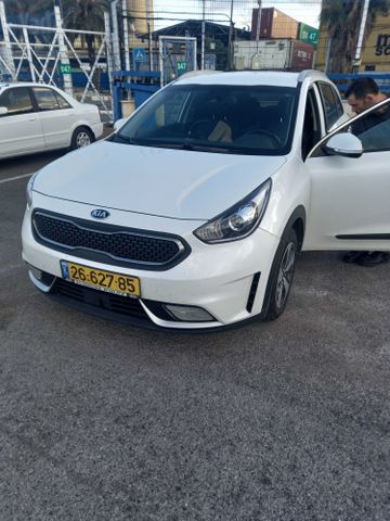 קיה נירו