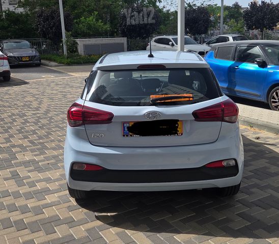 יונדאי i20