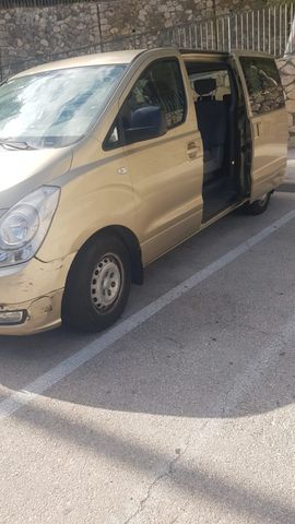 יונדאי H-1 / i800