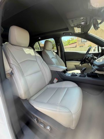 קאדילק XT4