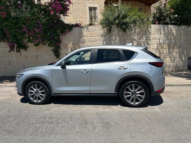 מודעת רכב מאזדה CX-5