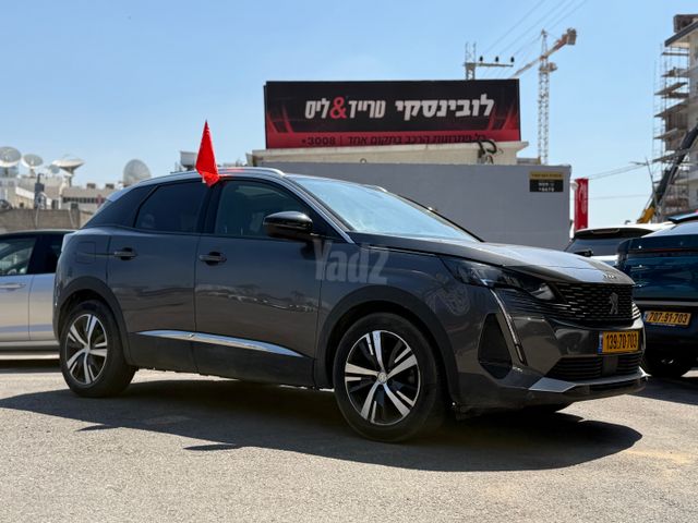 פיג'ו 3008