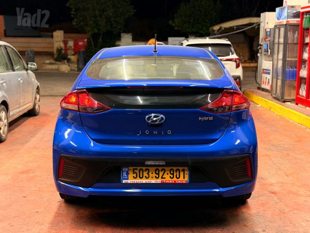 יונדאי איוניק