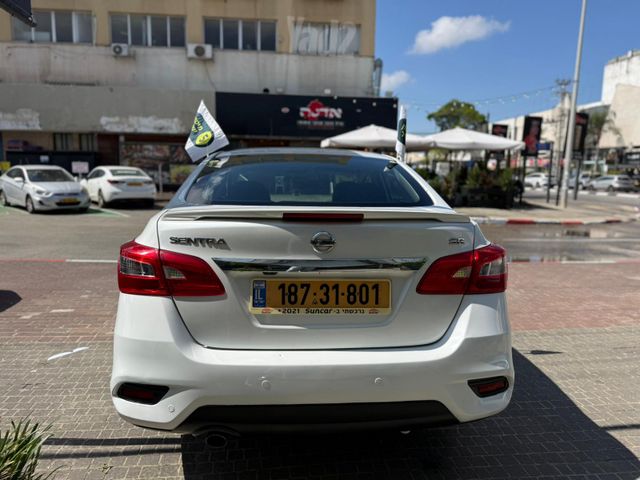 ניסאן סנטרה