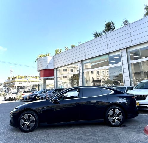 אקספנג P7