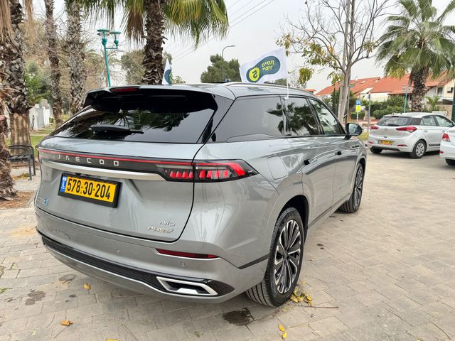 מודעת רכב ג'אקו J8 1