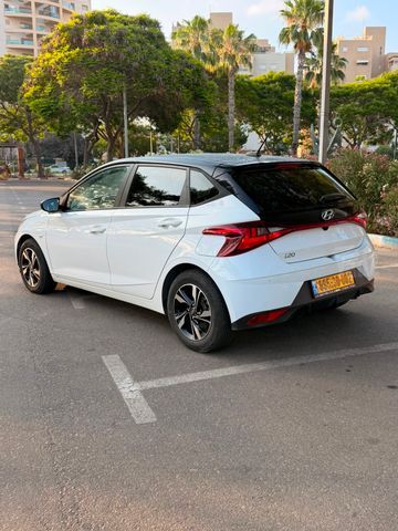 יונדאי i20