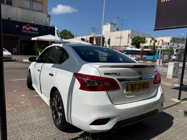 ניסאן סנטרה