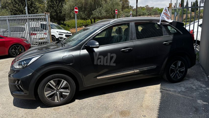 קיה נירו