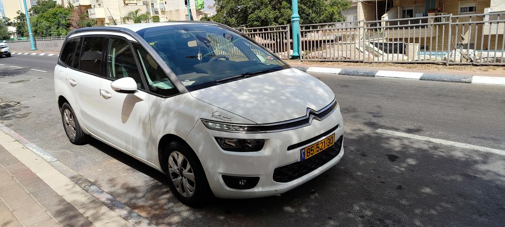 מודעת רכב סיטרואן C4 פיקאסו