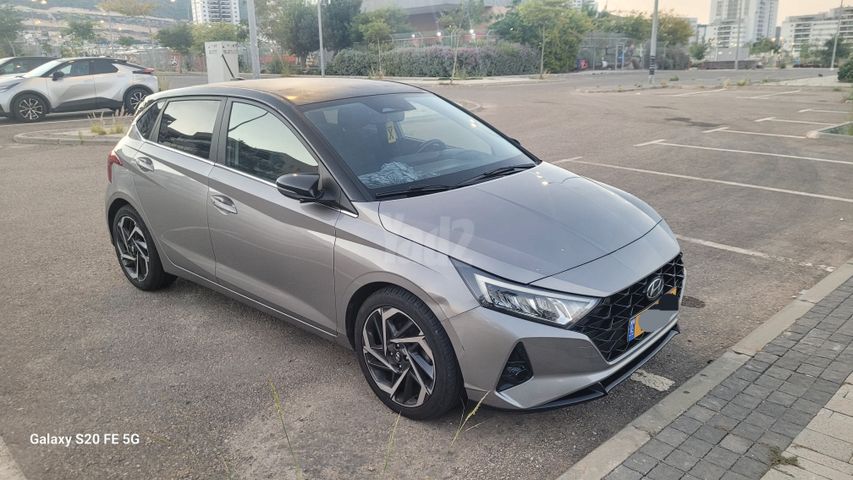 יונדאי i20