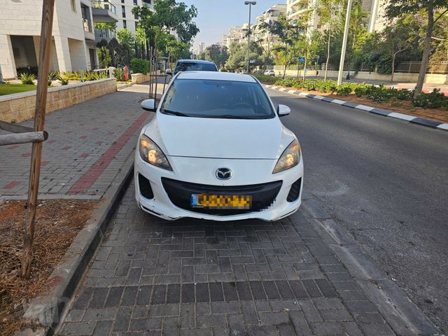 מאזדה 3