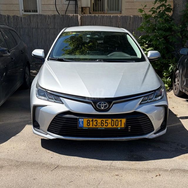 מודעת רכב טויוטה קורולה