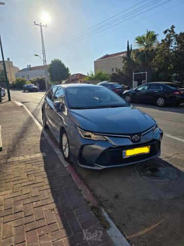 טויוטה קורולה