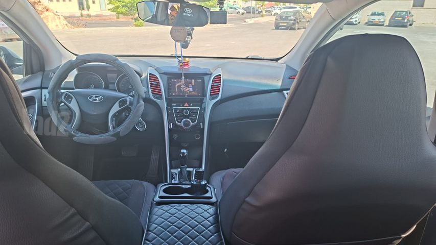 יונדאי i30