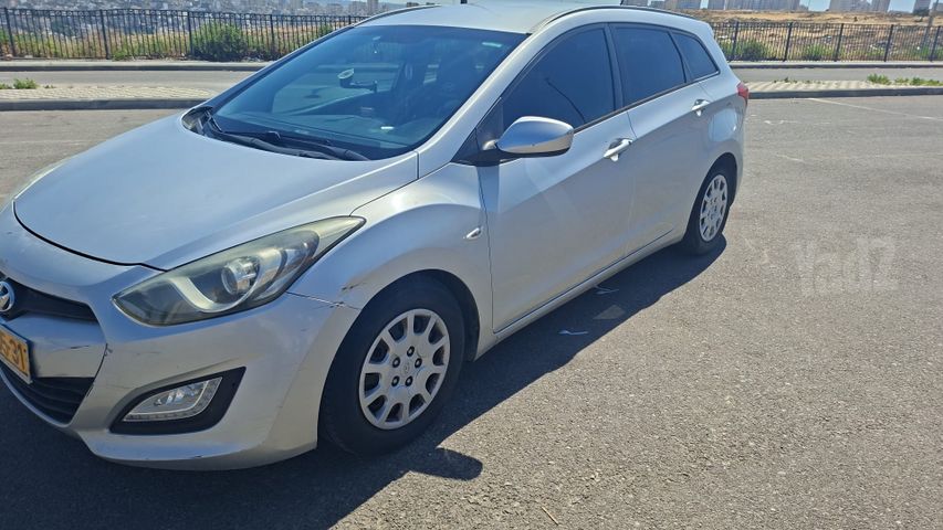 יונדאי i30