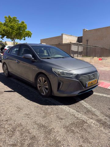 יונדאי איוניק