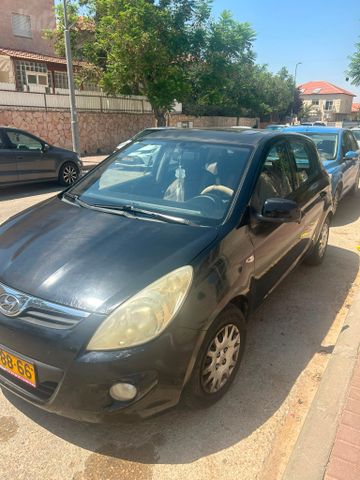 מודעת רכב יונדאי i20
