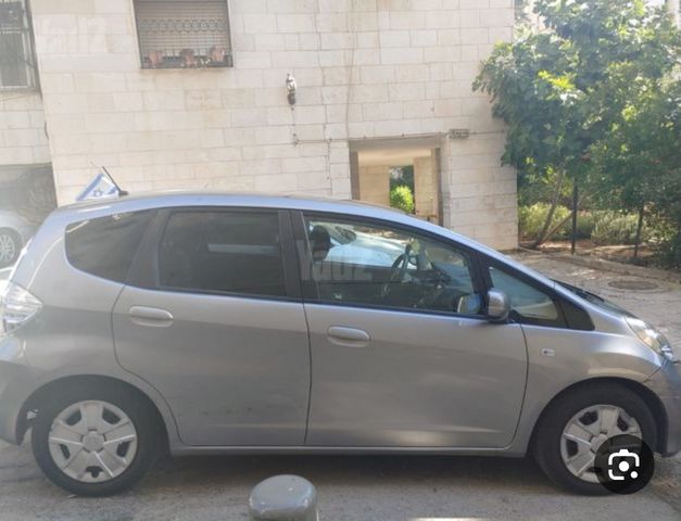 ג'אז  Trend היברידי אוט׳ 1.3 (102 כ״ס)