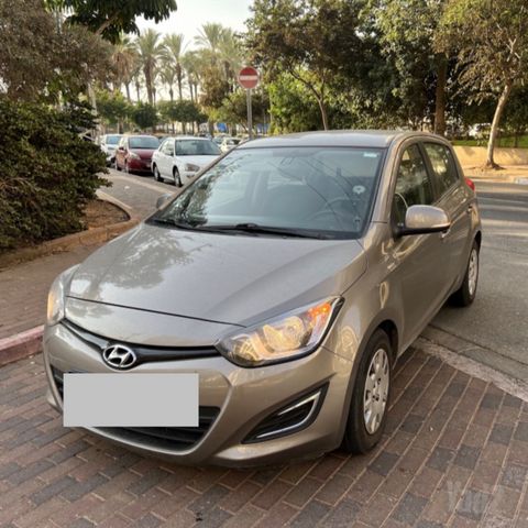 מודעת רכב יונדאי i20