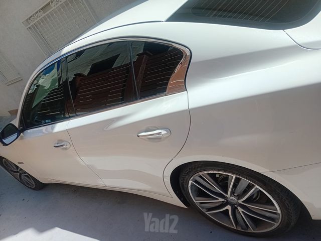 אינפיניטי Q50