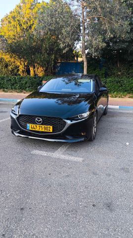 מודעת רכב מאזדה 3