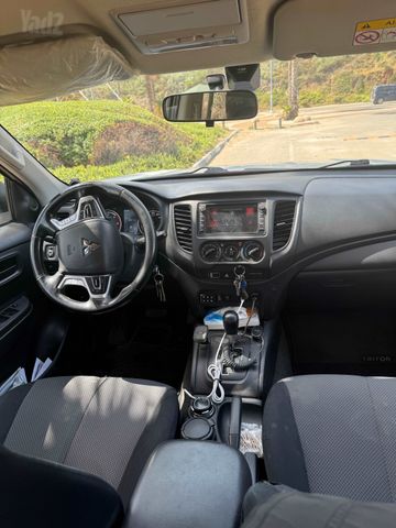 מיצובישי טרייטון / L200