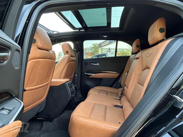 קאדילק XT4