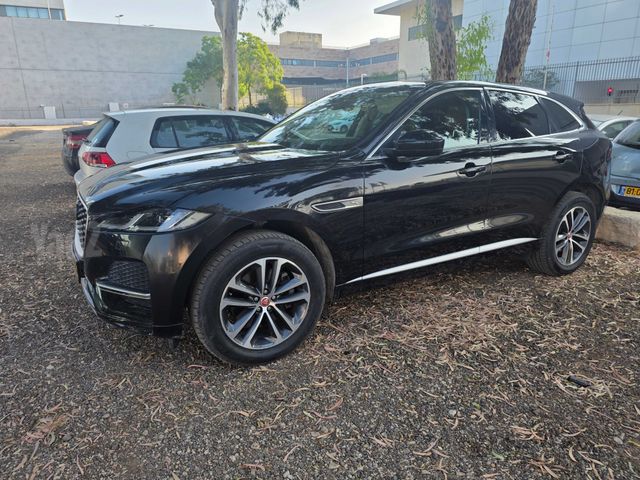 יגואר F-Pace