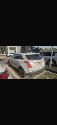 קאדילק XT5