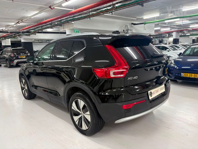 וולוו XC40