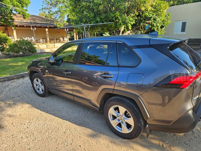 מודעת רכב טויוטה RAV4