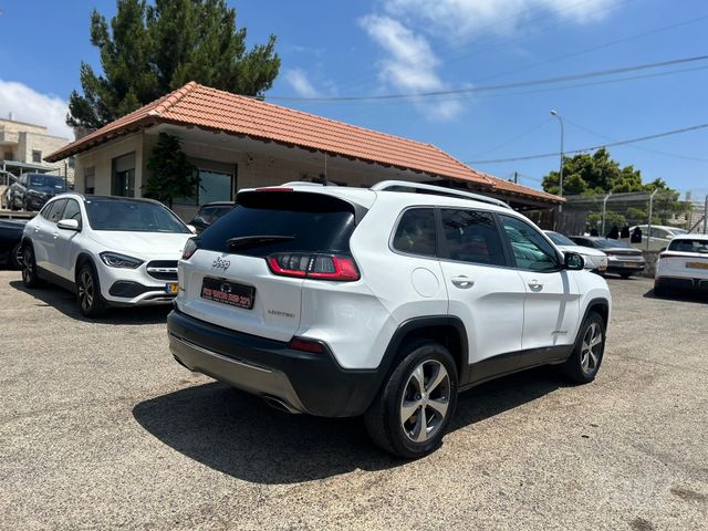 ג'יפ צ'ירוקי
