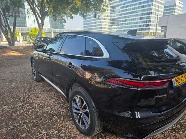 יגואר F-Pace