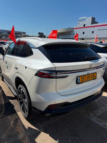 אם ג'י EHS PHEV