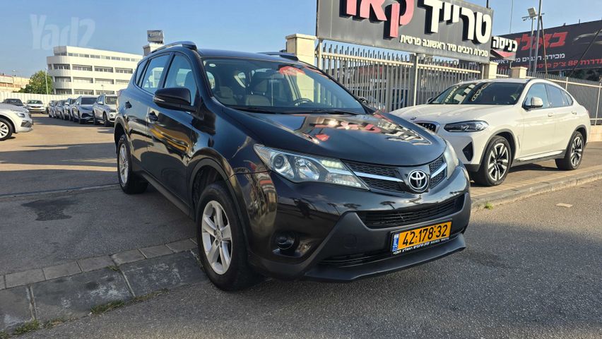 מודעת רכב טויוטה RAV4