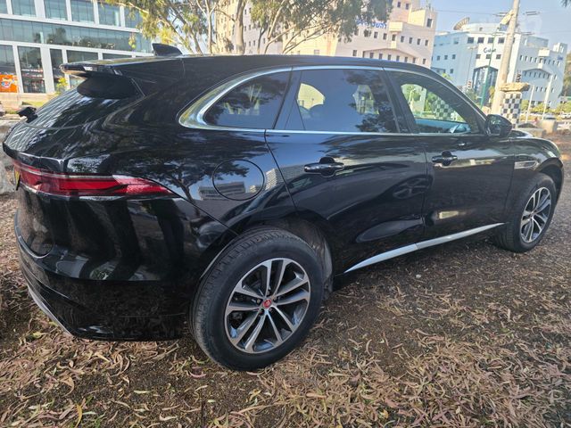 יגואר F-Pace