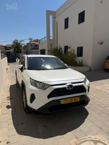מודעת רכב טויוטה RAV4