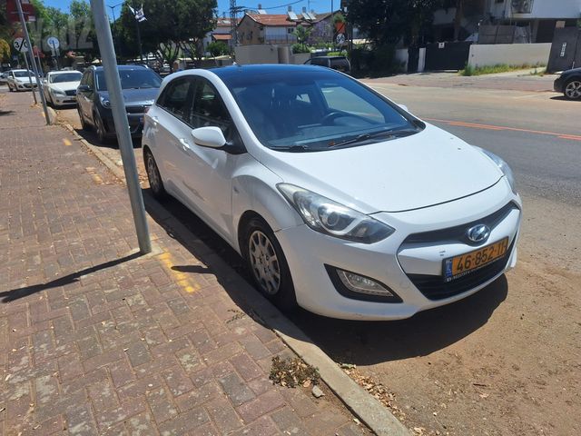 מודעת רכב יונדאי i30
