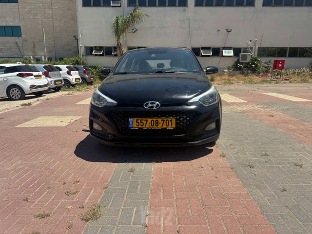 מודעת רכב יונדאי i20