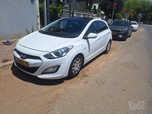יונדאי i30