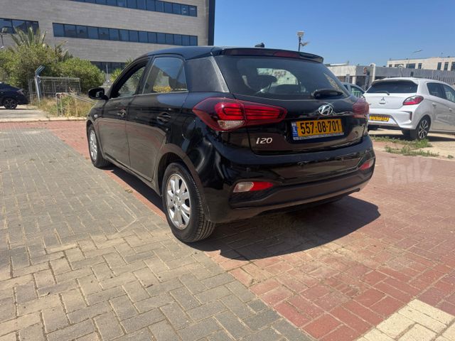 יונדאי i20