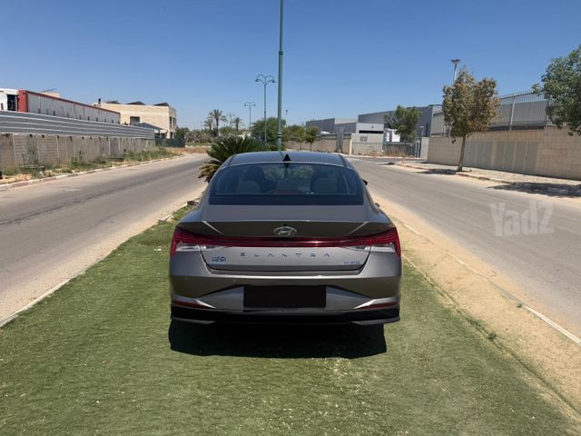 יונדאי אלנטרה