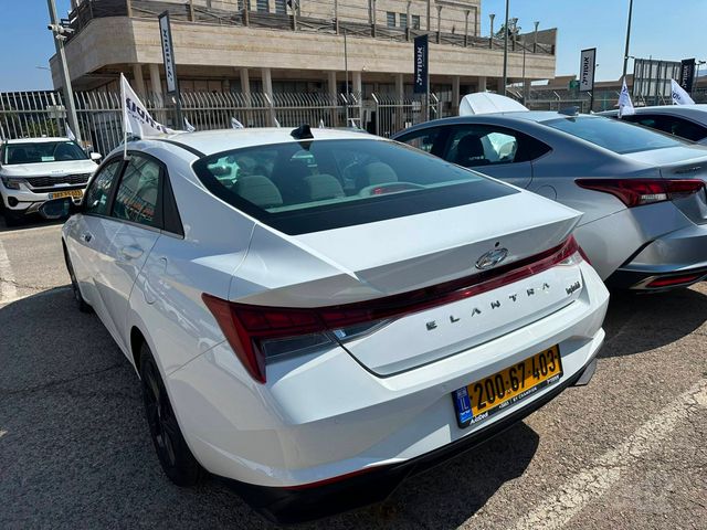יונדאי אלנטרה
